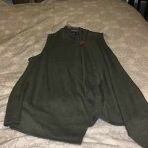 Green tank top sweater wrap vest